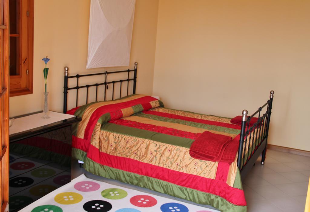 Bed and Breakfast La Casa Di Jo Vittoria Zimmer foto