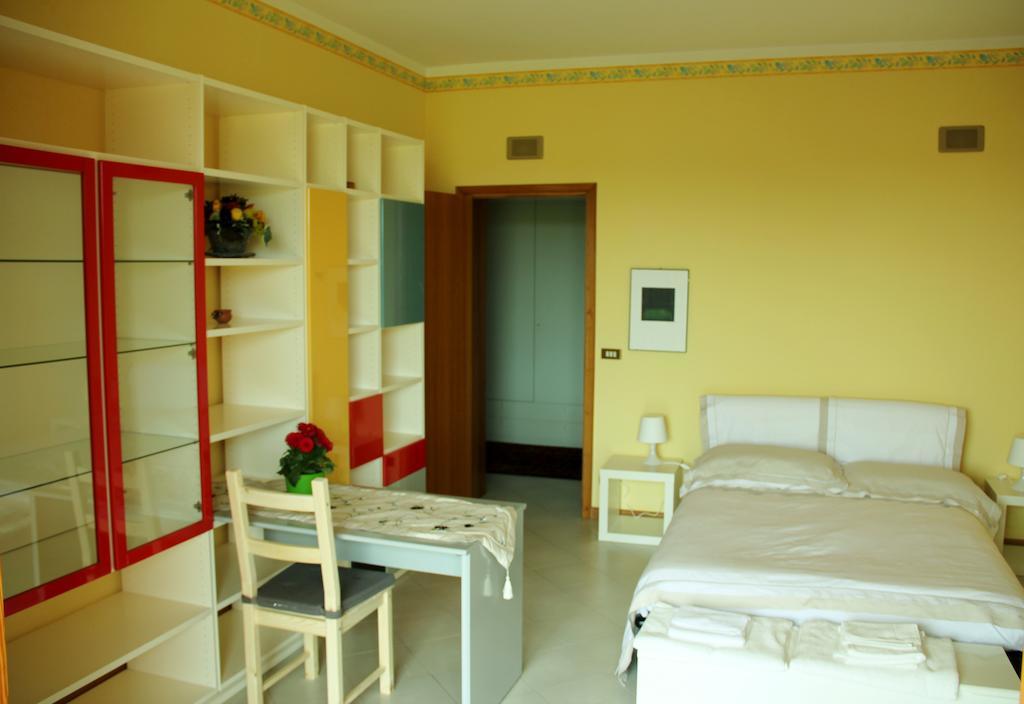 Bed and Breakfast La Casa Di Jo Vittoria Zimmer foto