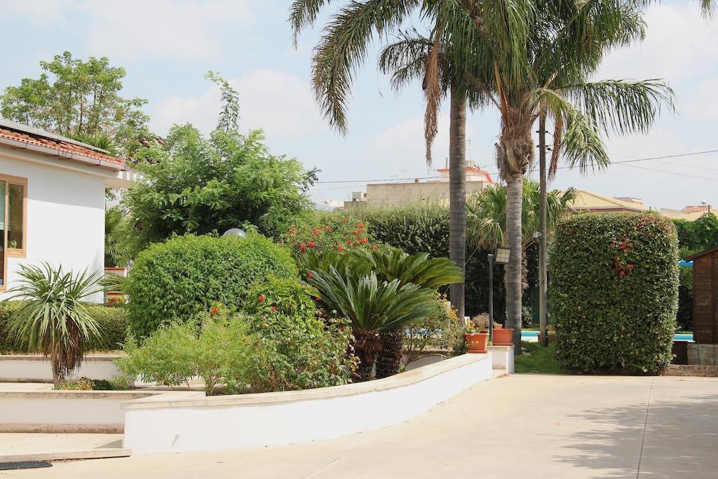 Bed and Breakfast La Casa Di Jo Vittoria Exterior foto