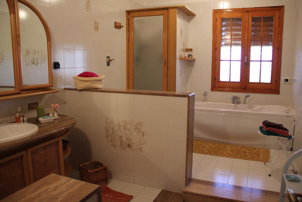 Bed and Breakfast La Casa Di Jo Vittoria Zimmer foto